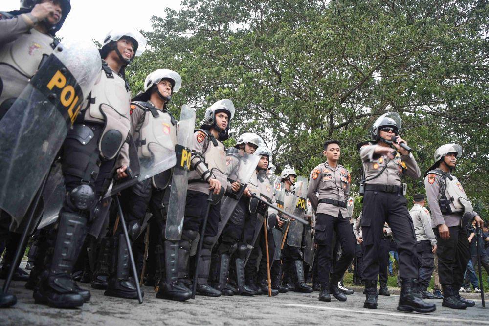 [QUIZ] Jika Kamu Demo Turun ke Jalan, Apa yang Akan Kamu Serukan? Cek Jawabannya Disini!