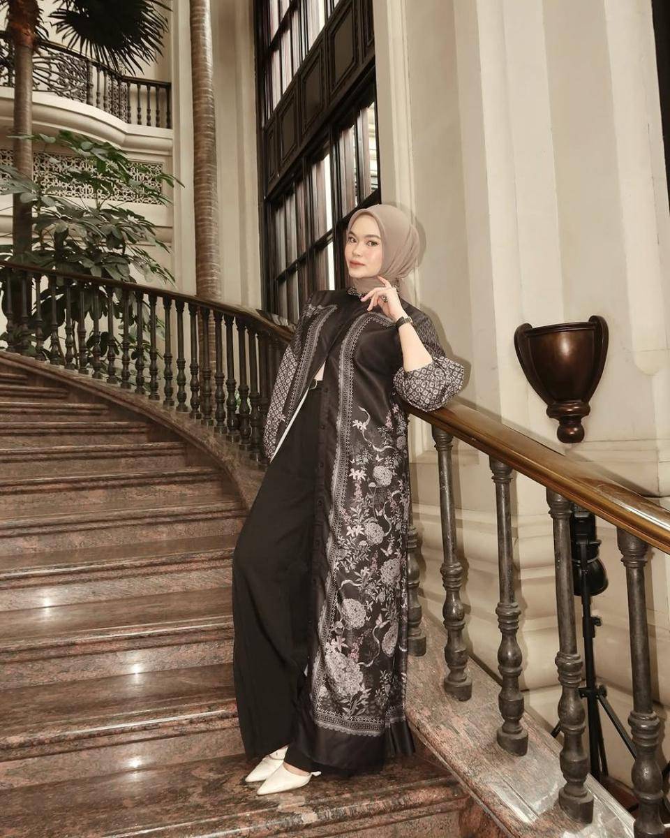 Selebgram Zafira (instagram.com/zafiradpa)