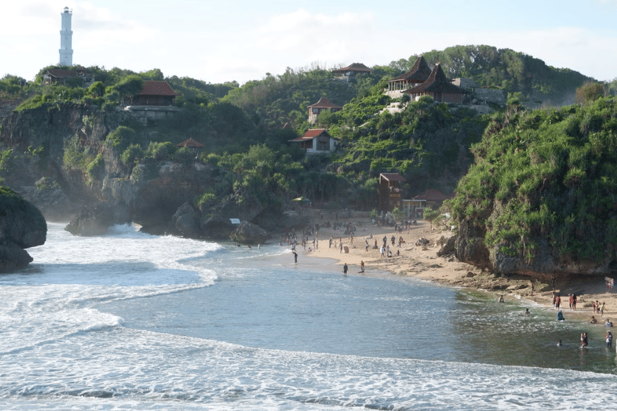 [QUIZ] Pilih Jalur Mudik Pantura atau Pansela, Pantai Cantik Ini Wajib Kamu Kunjungi!
