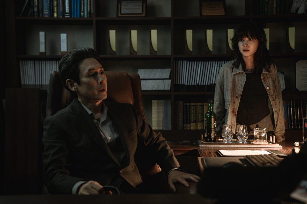 Sul Kyung Gu dan Park Eun Bin di Hyper Knife (dok. Disney+ Hotstar/Hyper Knife)