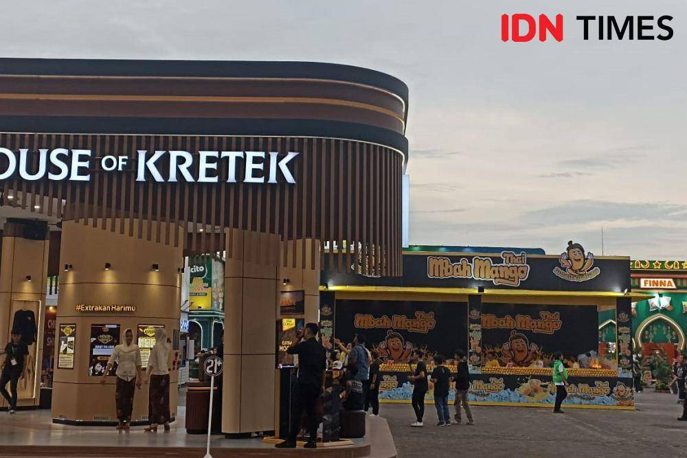 Lebaran Fair di JIEXPO Kemayoran. (IDN Times/Dini Suciatiningrum)