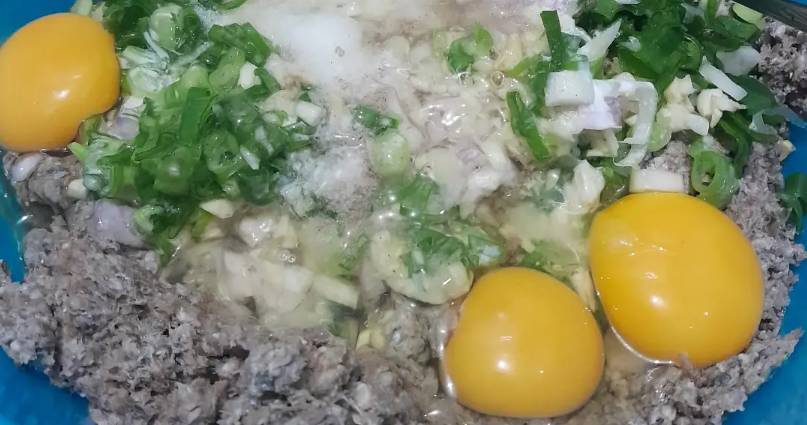 Bahan yang diperlukan dalam pembuatan pempek kulit (cookpad/Hadleny Kitchen)