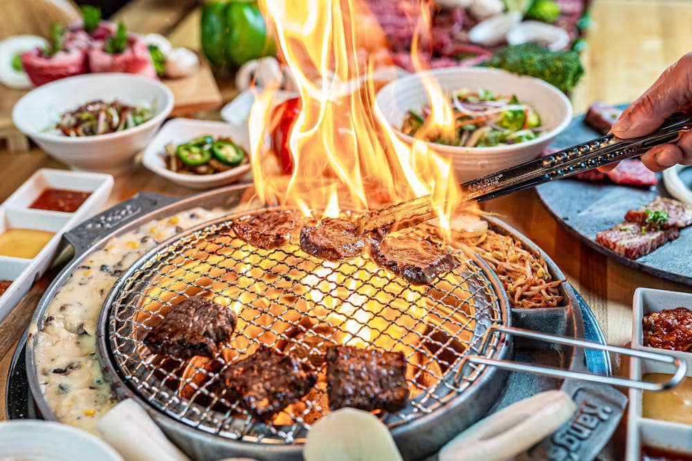 ilustrasi restoran all you can eat (pexels.com/Jed ji)
