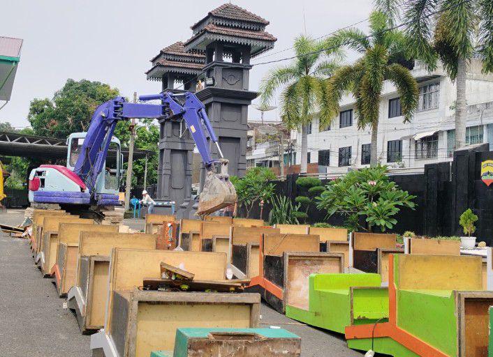Sebanyak 44 Mesin Judi Dimusnahkan di Pomdam I/BB