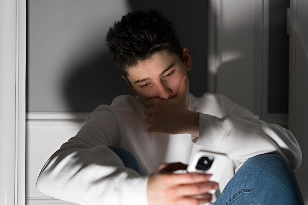 5 Zodiak yang Sering Kena Ghosting dalam Masa PDKT, Excited Sendirian!