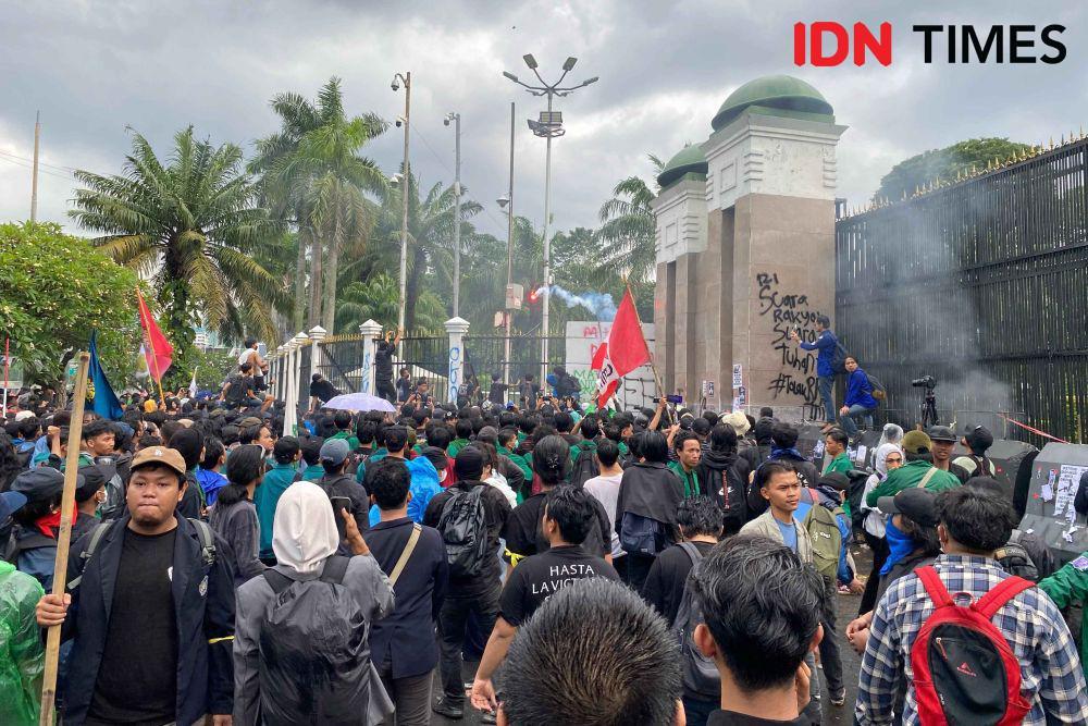 5 Fakta Aksi Tolak UU TNI di DPR
