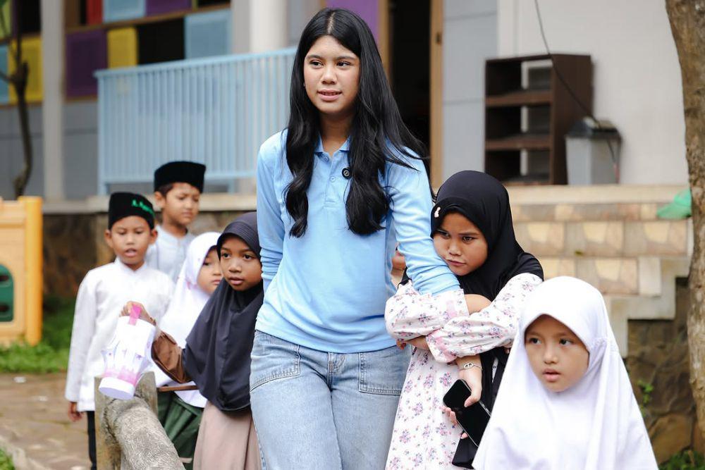 7 Potret Aira Yudhoyono Libur Ramadan Jadi Pengajar Sukarela