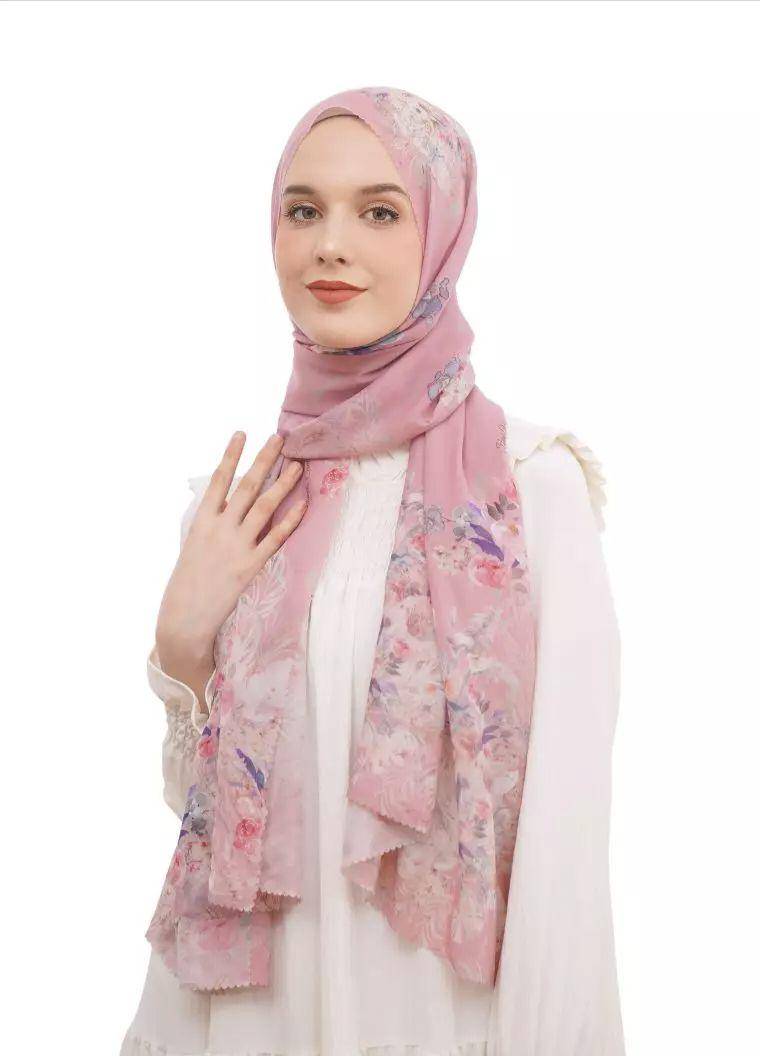 Pashmina Emily Series (zalora.co.id/Hijab Wanita Cantik)