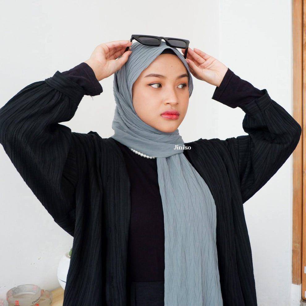 JINISO aura active hijab pashmina flowy plisket breeze (jiniso.id)