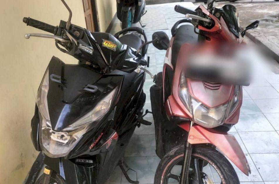 Dua unit motor jadi barang bukti pencurian kursi di kampus Undana Kupang. (Dok Polsek Kota Lama)