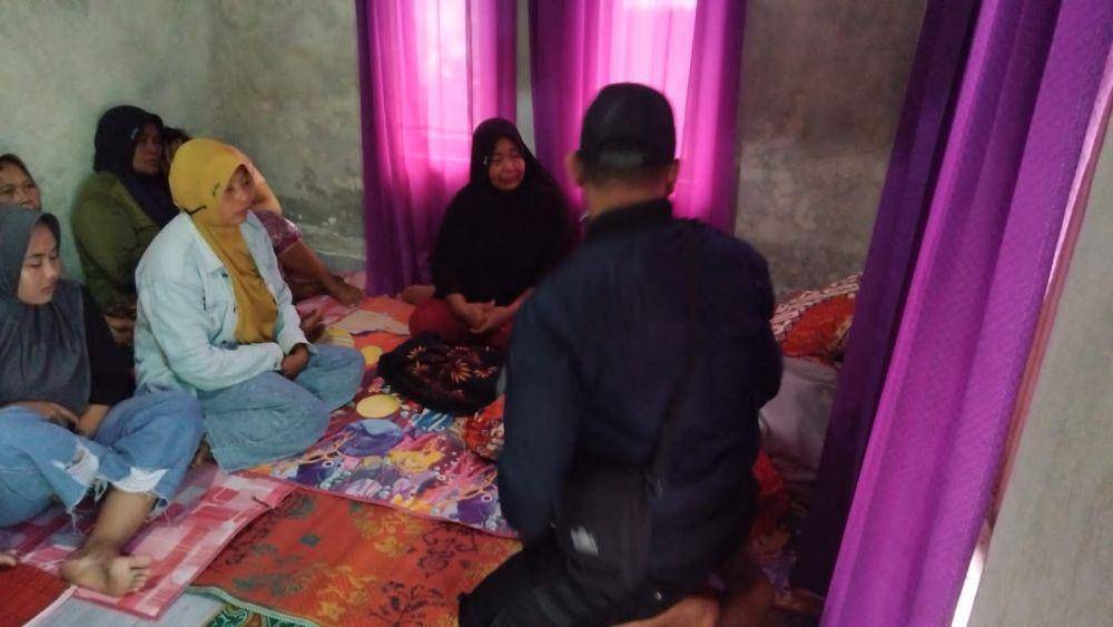 Keluarga korban tenggelam (IDN Times/Istimewa)