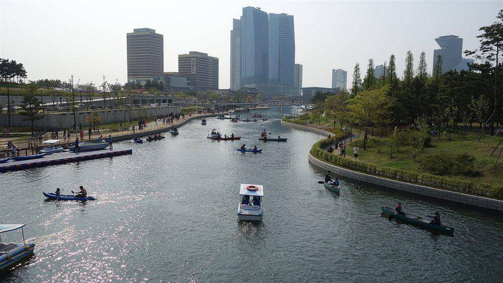 potret tempat wisata dekat Incheon Airport Songdo Central Park (commons.wikimedia.org/Ken Eckert)