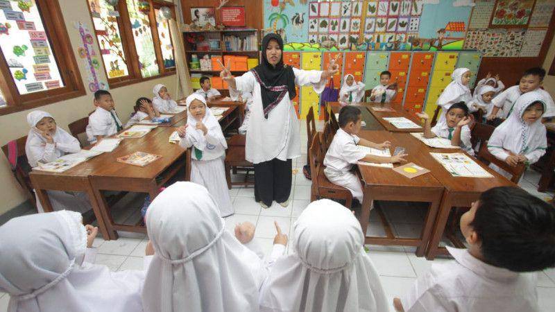 pendis.kemenag.go.id (Ilustrasi Guru Madrasah)