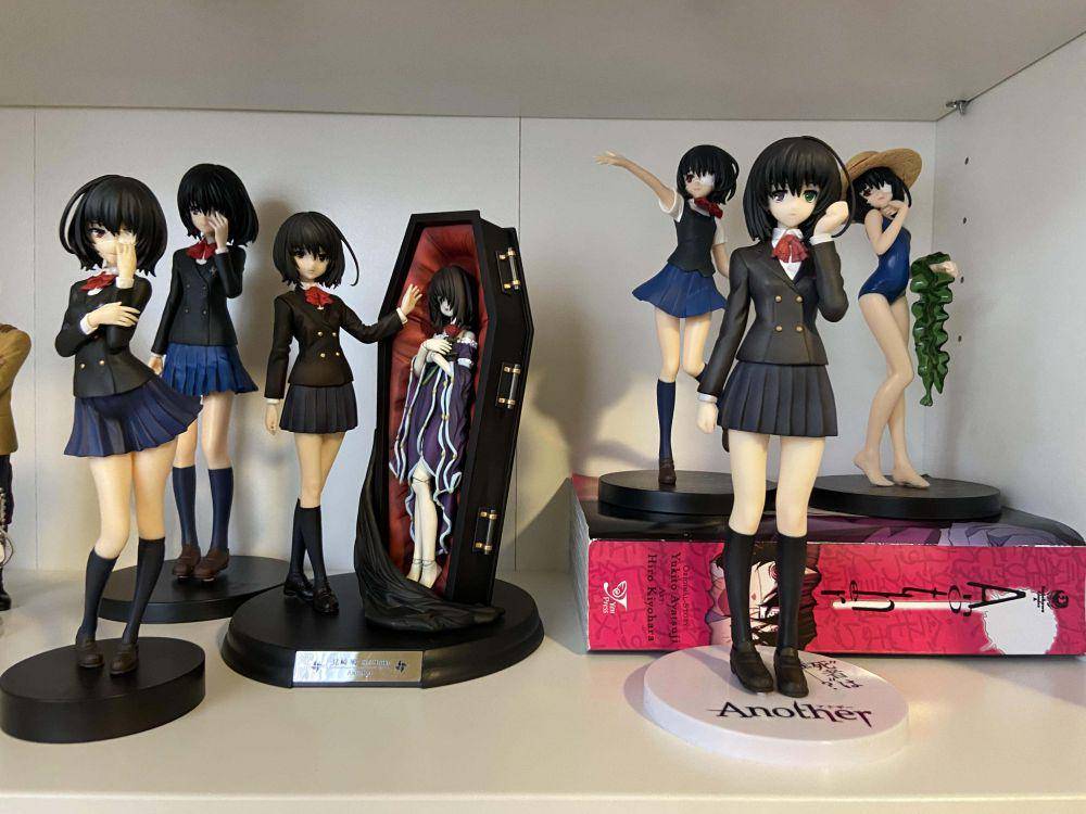 potret koleksi anime Another (reddit.com/user/DayisaCrybaby)