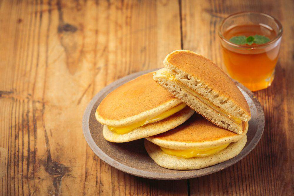 ilustrasi dorayaki (freepik.com/jcomp)