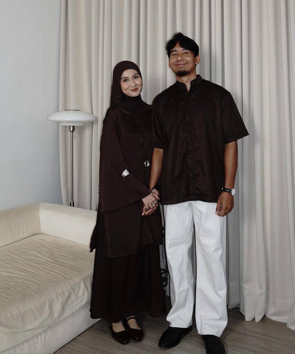mix and match outfit cokelat tua ala Inas Rana (instagram.com/inasrana)