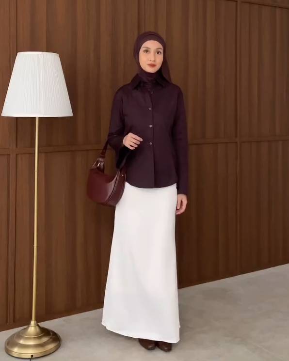 mix and match outfit cokelat tua ala Inas Rana (instagram.com/inasrana)