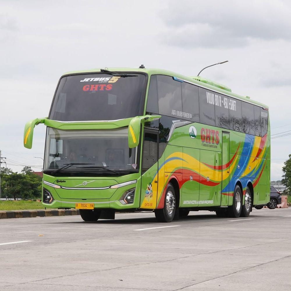 Kenapa Dilarang Ngecas Powerbank di Dalam Bus? Ini Alasannya