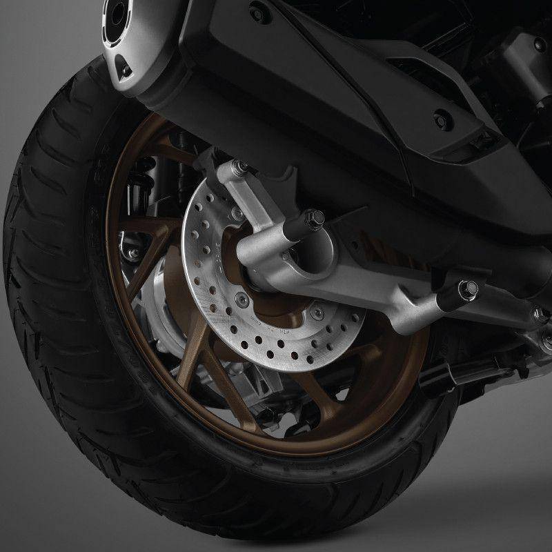 rem cakram di Honda Vario 160 (astra-honda.com)