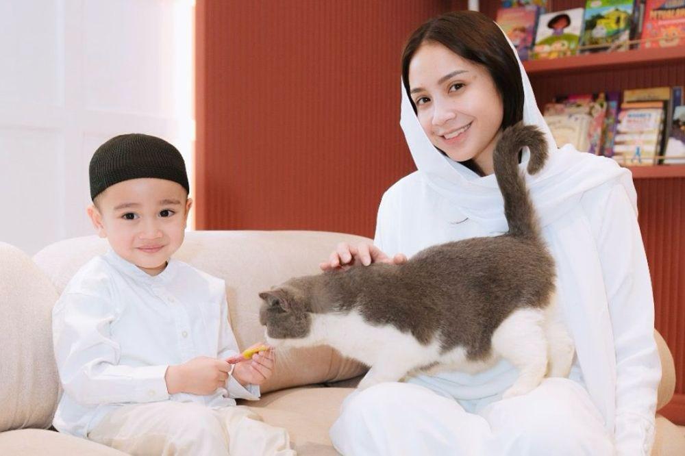 Lirik Lagu Sholat Wajib Ada Lima dari Rayyanza dan Mama Gigi