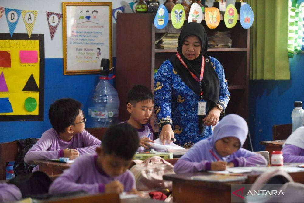 ANTARA (Guru Madrasah bukan ASN)