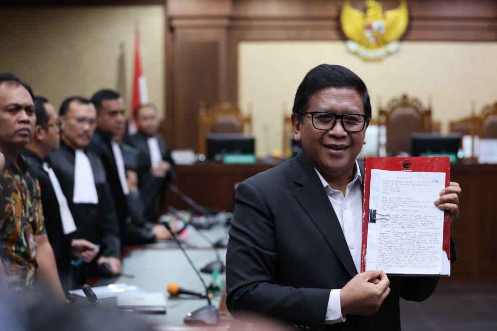 Staf Hasto Ungkap Kronologi Penyitaan Ponsel-Catatan PDIP oleh KPK
