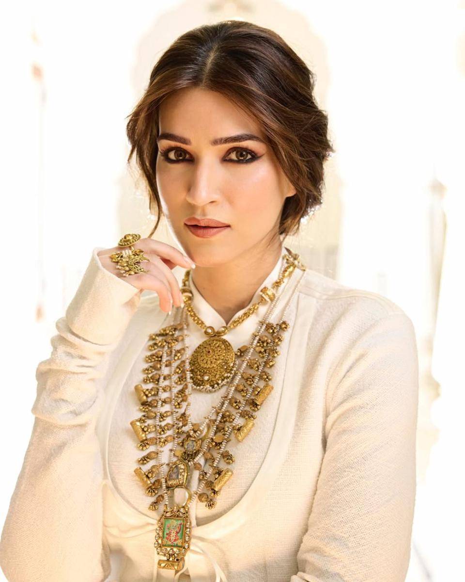 Kriti Sanon (instagram.com/kritisanon)
