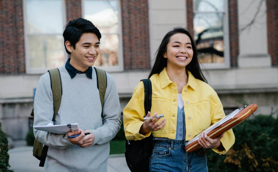 ilustrasi mahasiswa baru (pexels.com/George Pak)