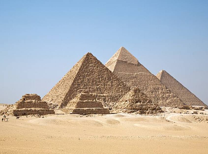 ilustrasi piramida Giza (commons.wikimedia.org/Ricardo Liberato)