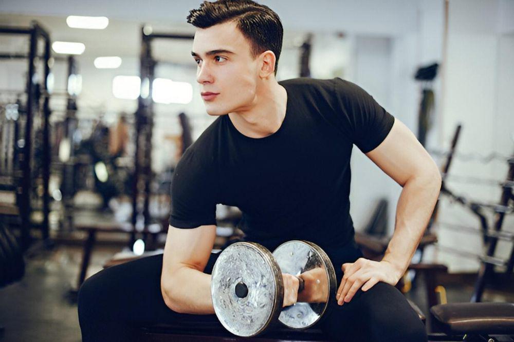7 Cara Mengembalikan Performa di Gym setelah Ramadan, Jadi Konsisten!