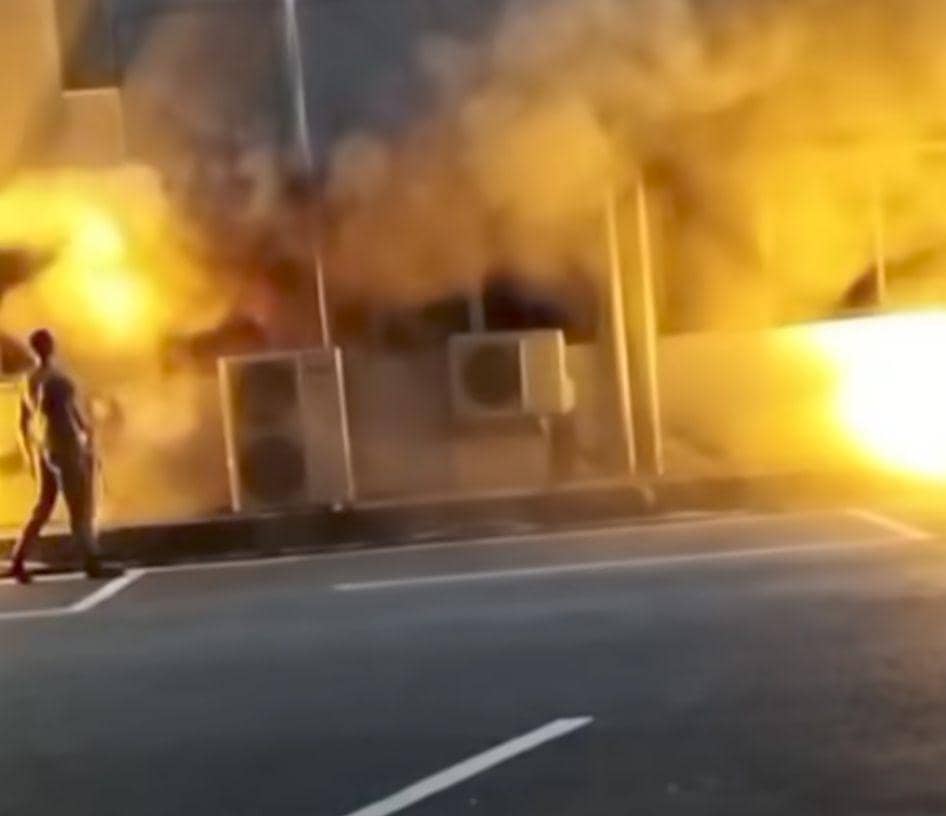 Kondisi kebakaran di ruang ULP Pemkab Muara Enim yang terbakar. (Potongan video: istimewa)