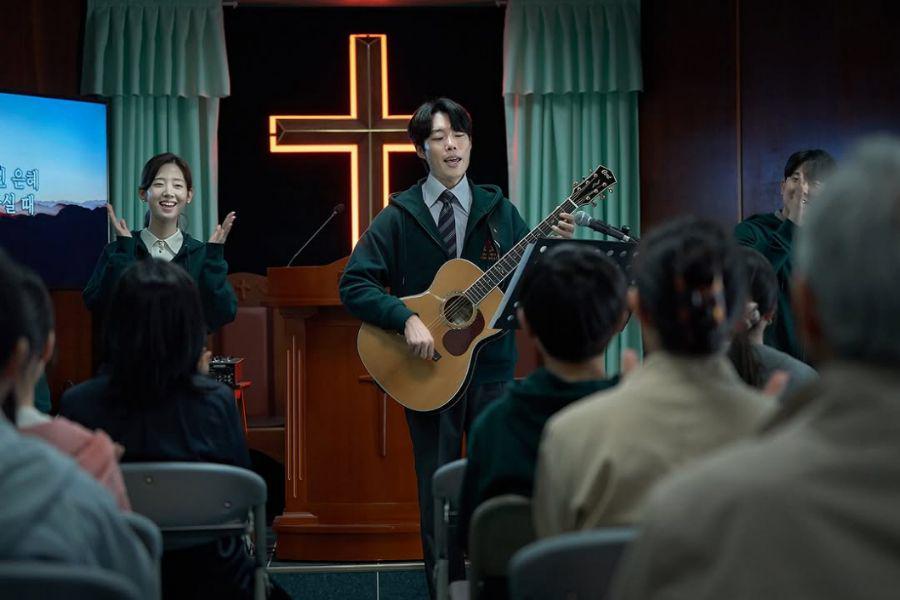 Kenapa Seong Min Chan Jadi Gila di Ending Film Revelations?