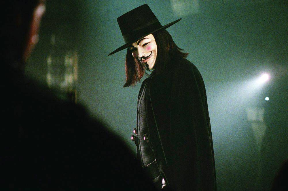 adegan dalam film V for Vendetta. (dok. Warner Bros. Pictures/V for Vendetta)
