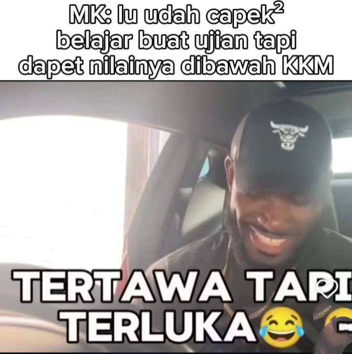 meme tertawa tapi terluka (instagram.com/panggilwisnuaja)
