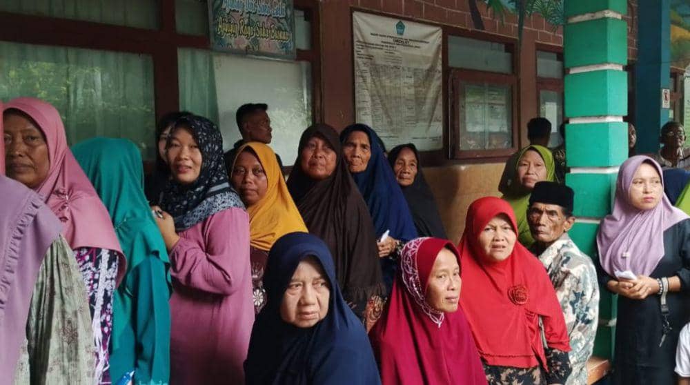 Suasana penyaluran suara di TPS 001 Desa Nguri Lembeyan. IDN Times/ Riyanto.l