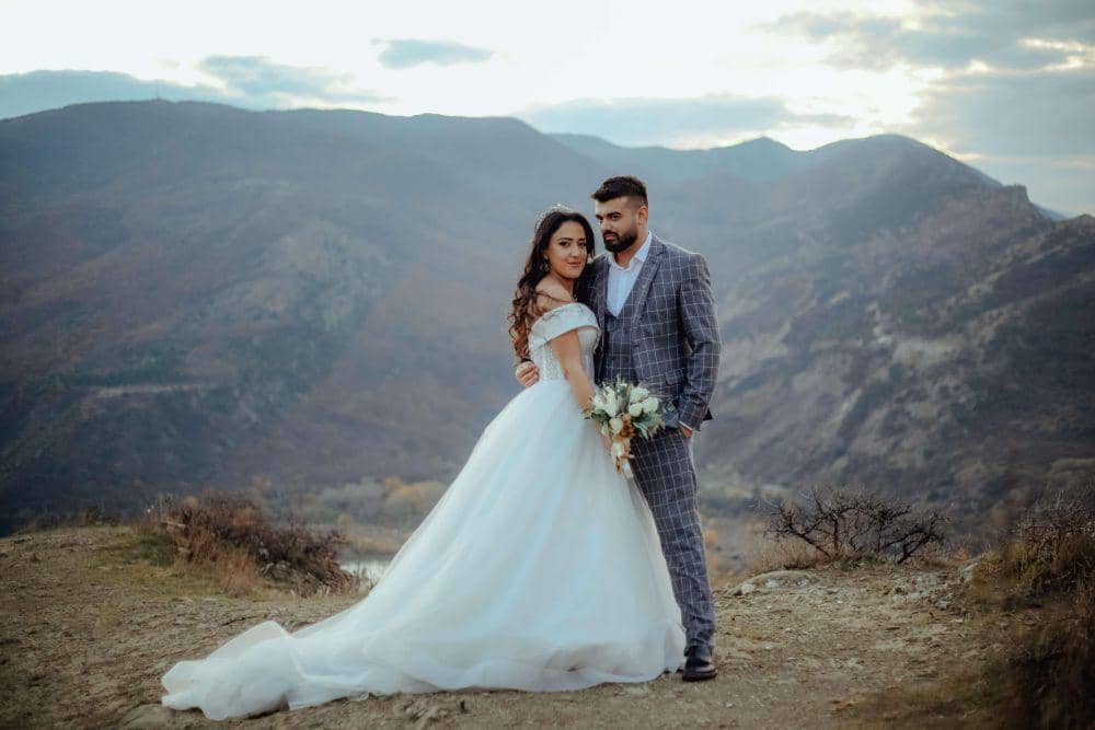 ilustrasi menikah dengan pria WNA (pexels.com/Photography Maghradze PH)