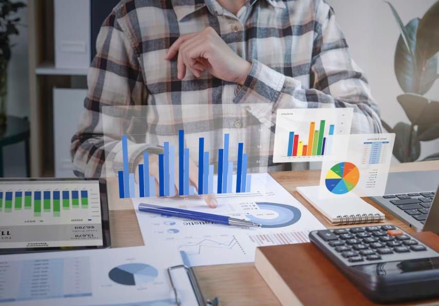 ilustrasi data scientist (freepik.com/our-team)