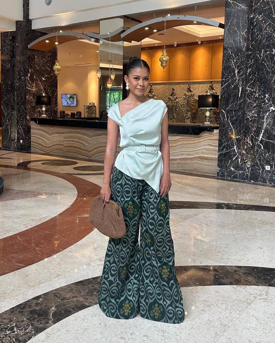 Potret Puteri Indonesia Sulawesi Tengah 2025 Jeaneth Anabella (Instagram.com/jeanethanabella_)