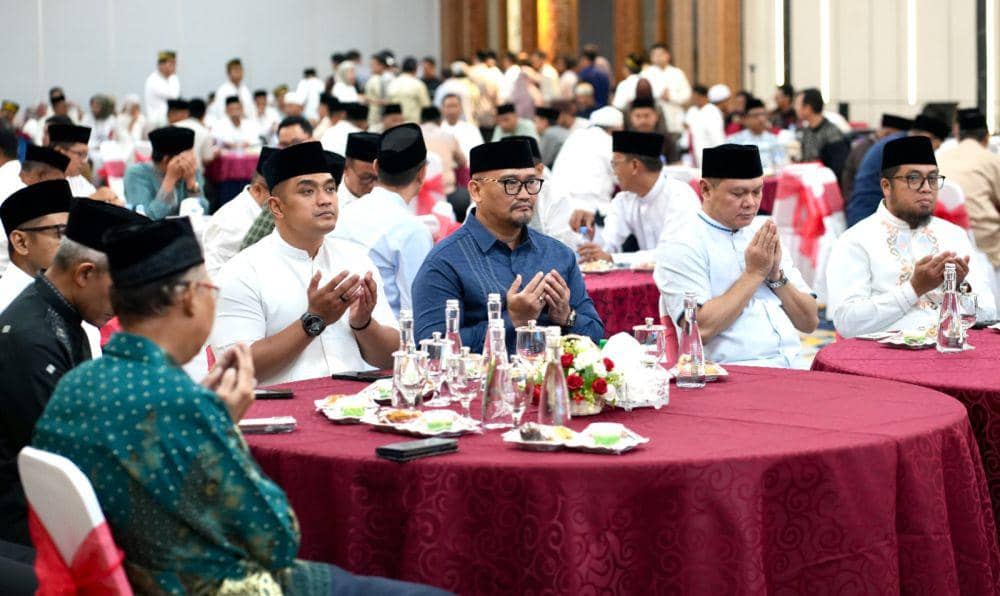 Kideco dan Pemkab Paser Gelar Iftar Ramadan, Bagikan Paket Sembako
