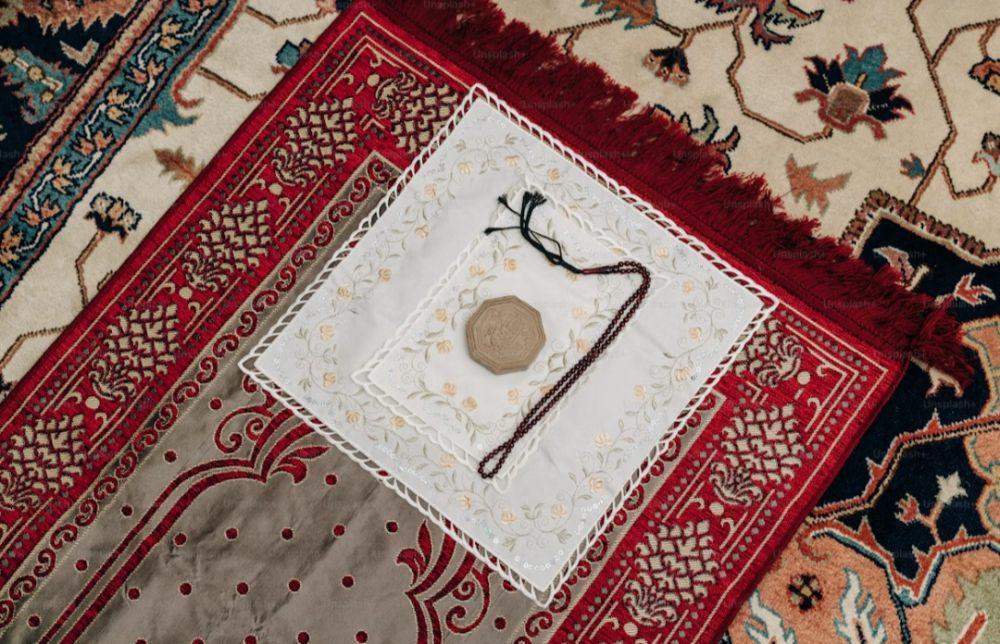 5 Tips Merawat Sajadah agar Lebih Awet dan Tahan Lama, Jangan Abaikan!