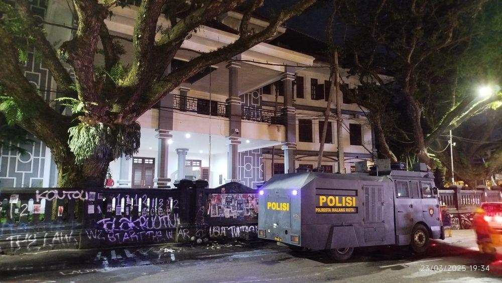 Sejumlah Demonstran di Malang Dilaporkan Terluka dan Ditangkap