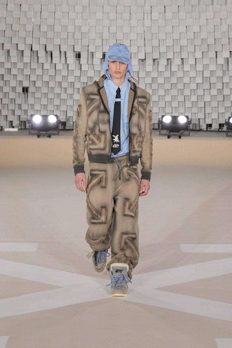 Off-White F/W 2025-26 di Paris Fashion Week (dok. Off-White)