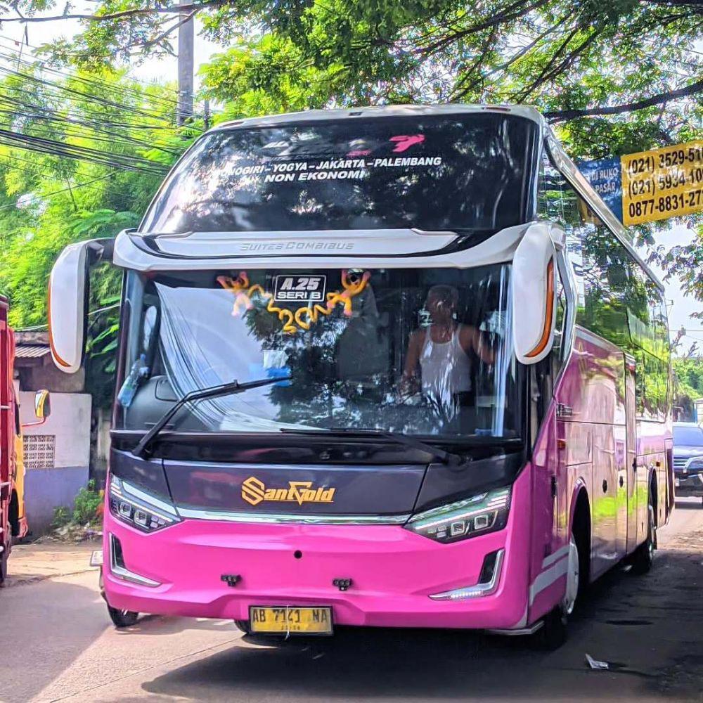 ilustrasi sleeper bus bekasi-jogja sant gold