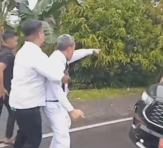 Tangkapan layar video Bupati Jeneponto, Paris Yasir, saat mengamuk menantang warga/Istimewa
