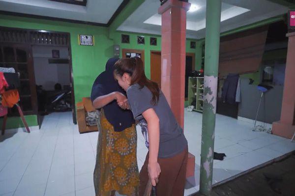 7 Potret Rumah Masa Kecil Ayu Ting Ting, Penuh Kenangan