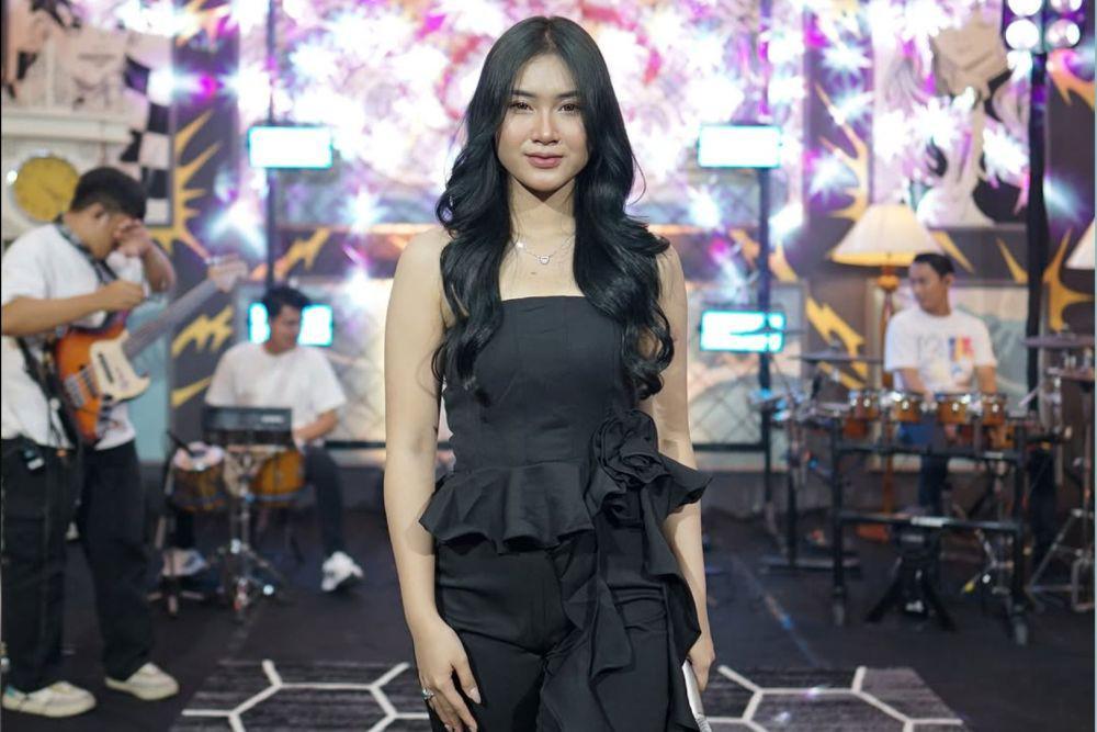 Lirik Lagu Tombo Kangen - Dike Sabrina beserta Maknanya