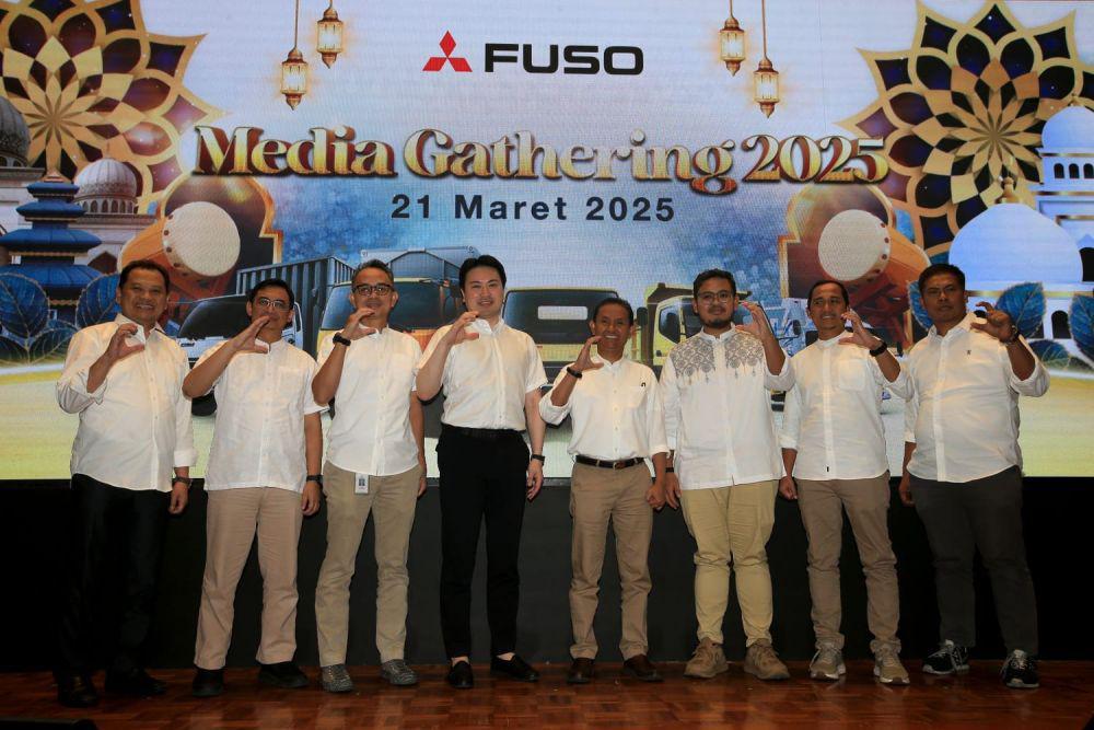 Mitusbishi Fuso Pimpin Pasar Kendaraan Niaga Sepanjang 2024