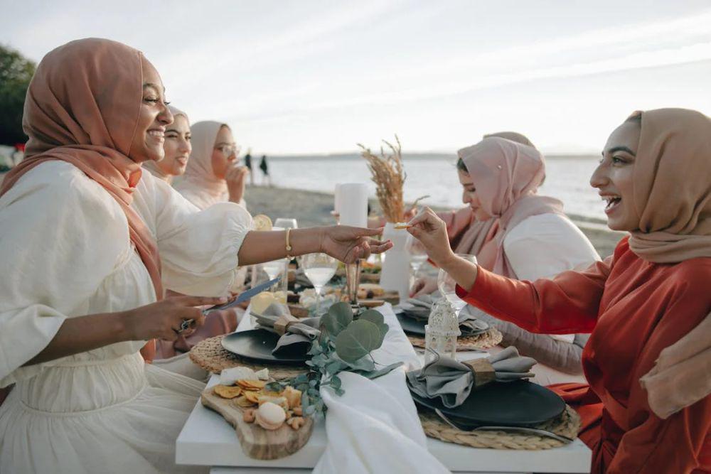 5 Pertimbangan yang Justru Bikin Orang Malas Ikut Bukber
