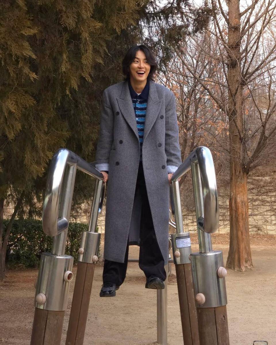 Yoon Shi Yoon (instagram.com/_yunsiyun)