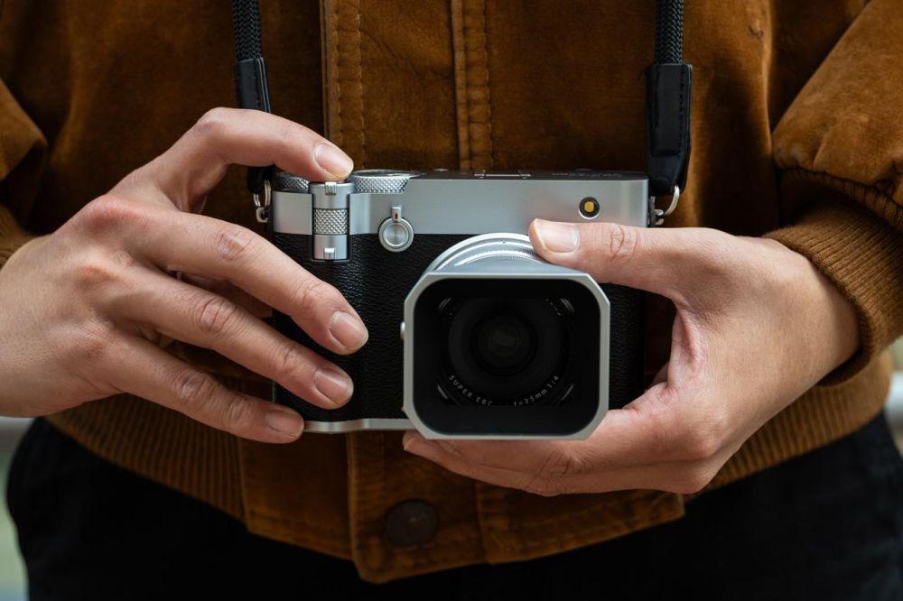 Fujifilm Luncurkan FUJIFILM GFX100RF, Hadir dengan Autofokus AI